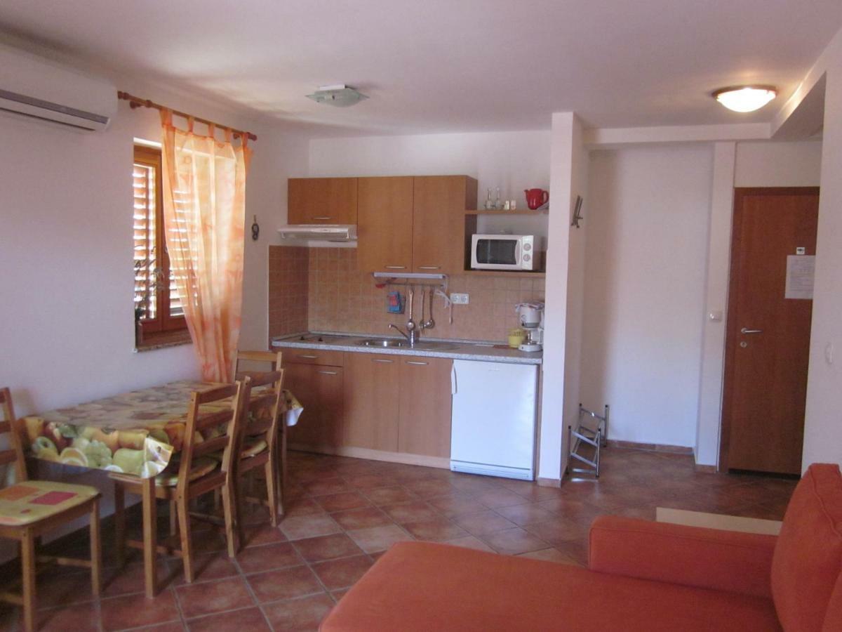 Apartmani Barbalic Dario Башка Экстерьер фото