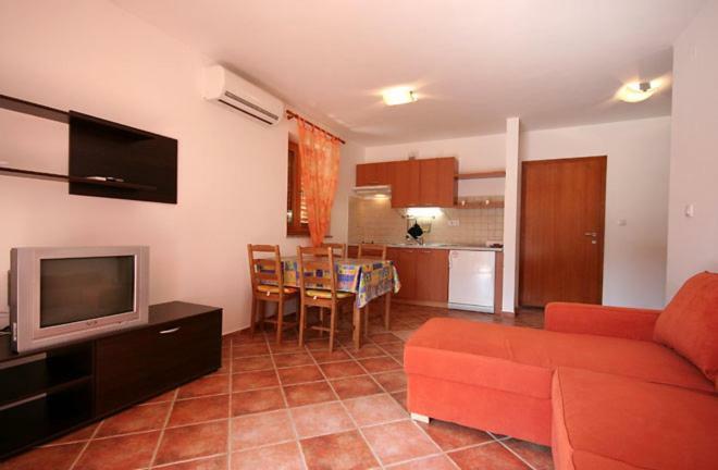 Apartmani Barbalic Dario Башка Экстерьер фото
